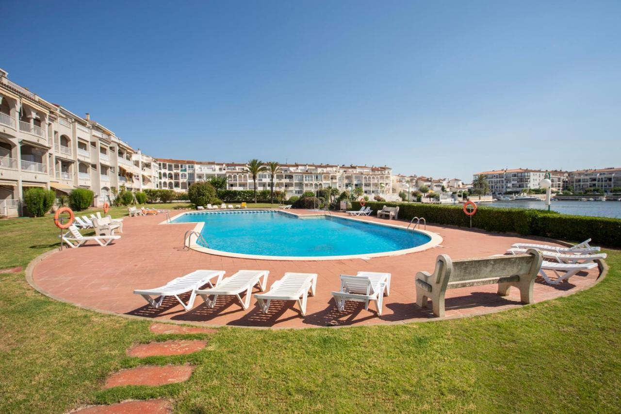 1005 Apartamento Con Vistas Al Lago San Maurici By Homeselectspain Empuriabrava Exteriör bild