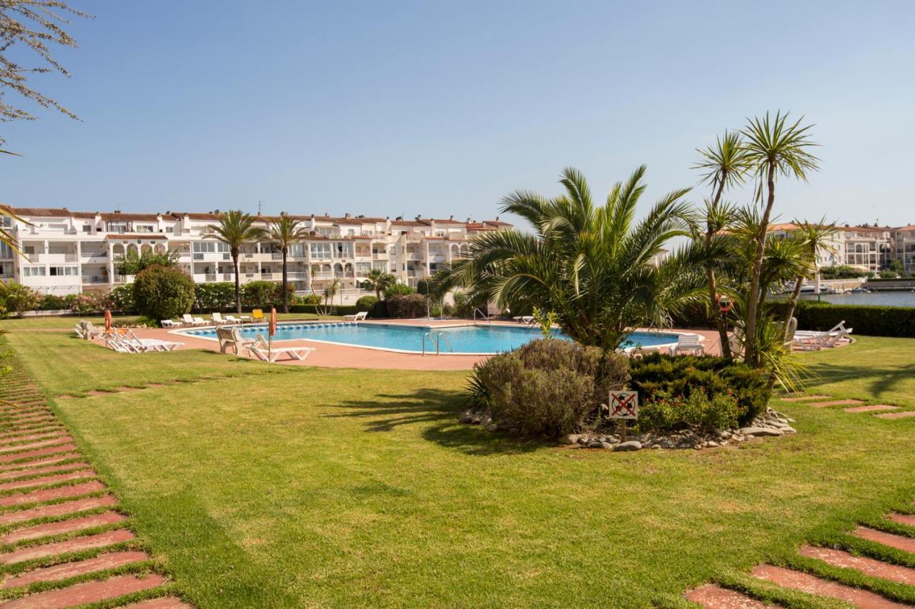1005 Apartamento Con Vistas Al Lago San Maurici By Homeselectspain Empuriabrava Exteriör bild